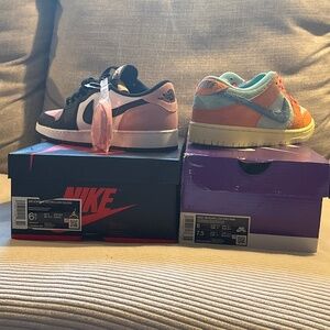 Sneakers